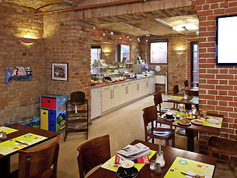 Hotel Ibis Styles Ost 3*