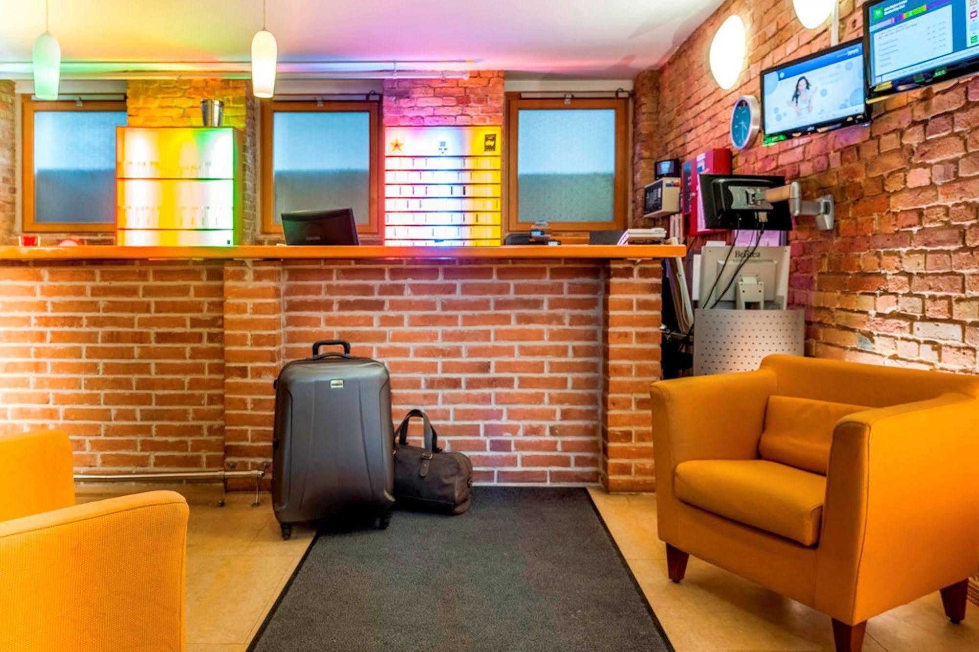 Ibis Styles Ost Hotel